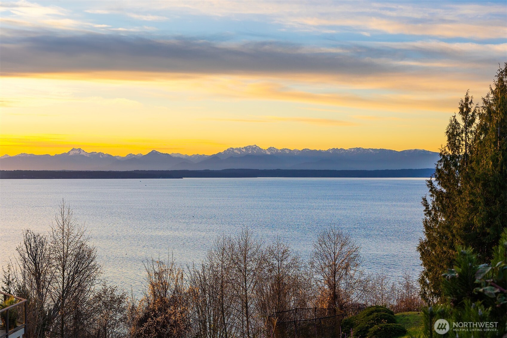 1932 NW Blue Ridge Drive , Seattle, WA 98177