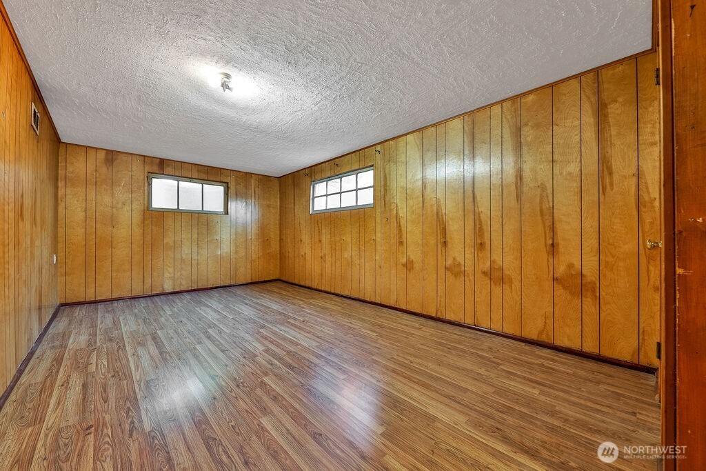 9105 104th Street SW, Lakewood, WA 98498