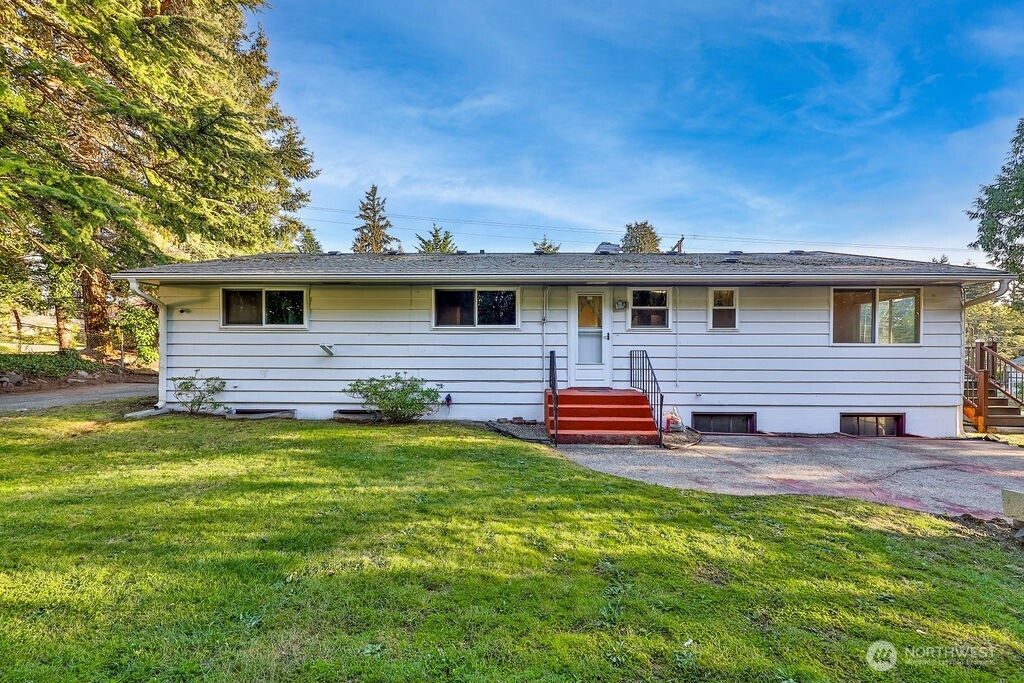 9105 104th Street SW, Lakewood, WA 98498