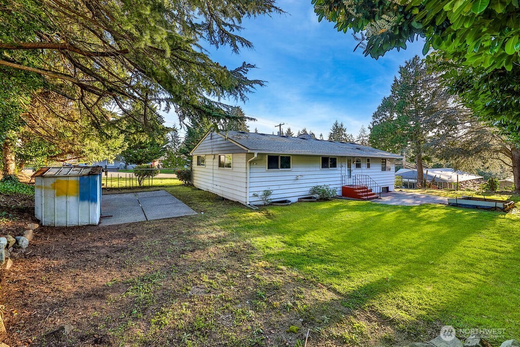 9105 104th Street SW, Lakewood, WA 98498