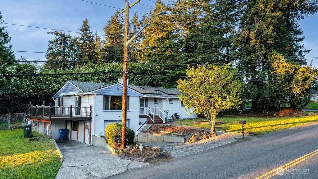 9105 104th Street SW, Lakewood, WA 98498