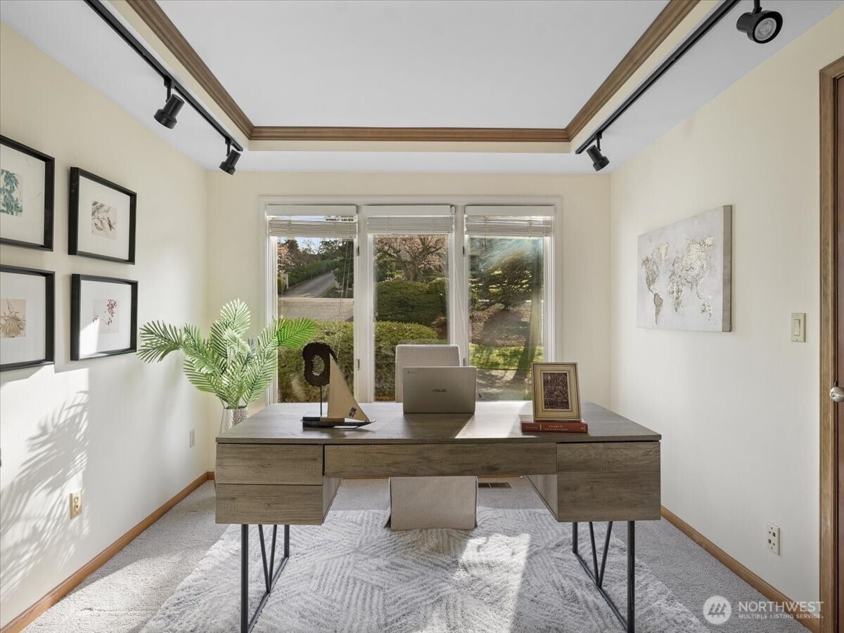 14823 164th Place NE, Woodinville, WA 98072