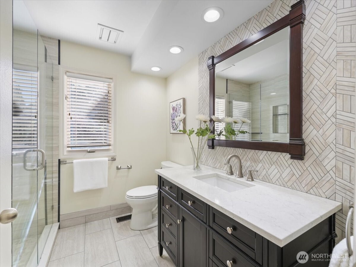 14823 164th Place NE, Woodinville, WA 98072