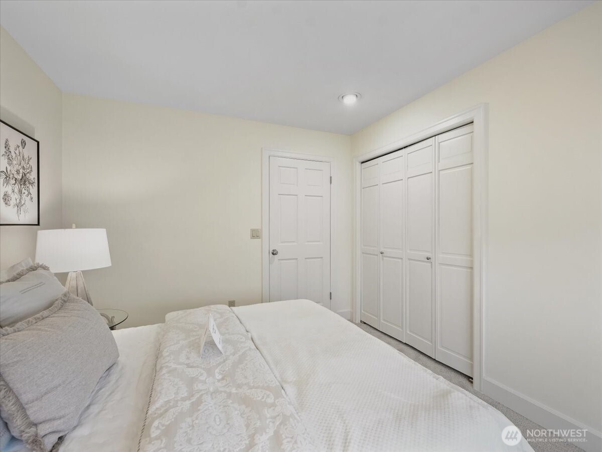 14823 164th Place NE, Woodinville, WA 98072