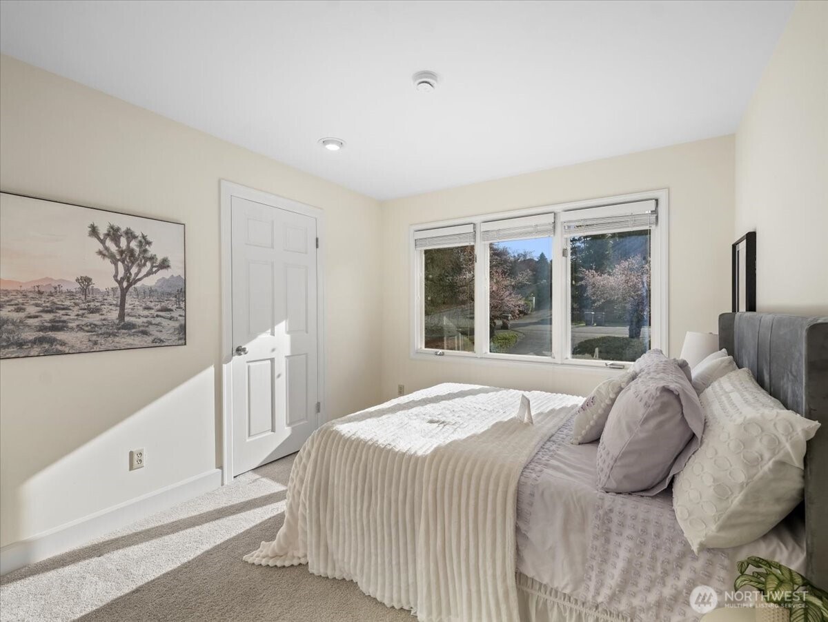 14823 164th Place NE, Woodinville, WA 98072