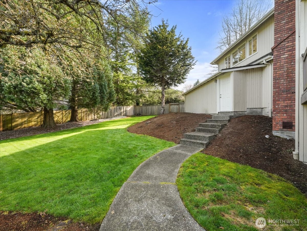 14823 164th Place NE, Woodinville, WA 98072