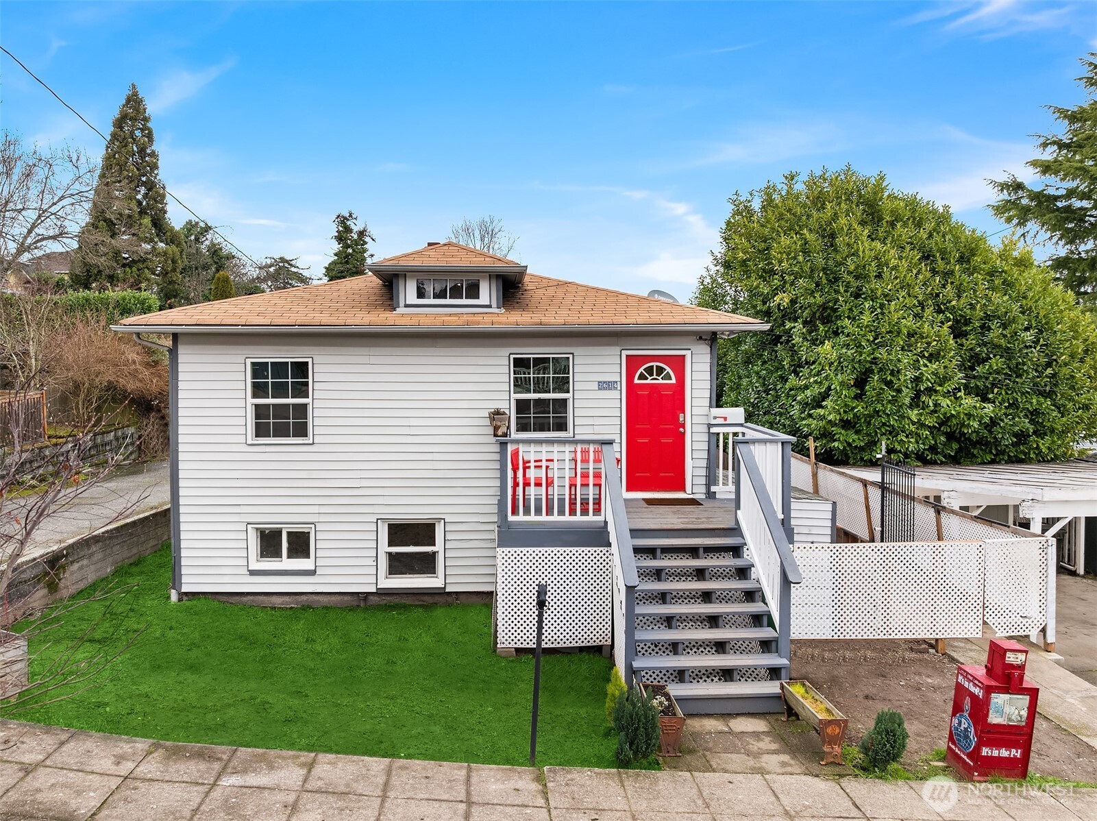 2614 E Pike Street , Seattle, WA 98122