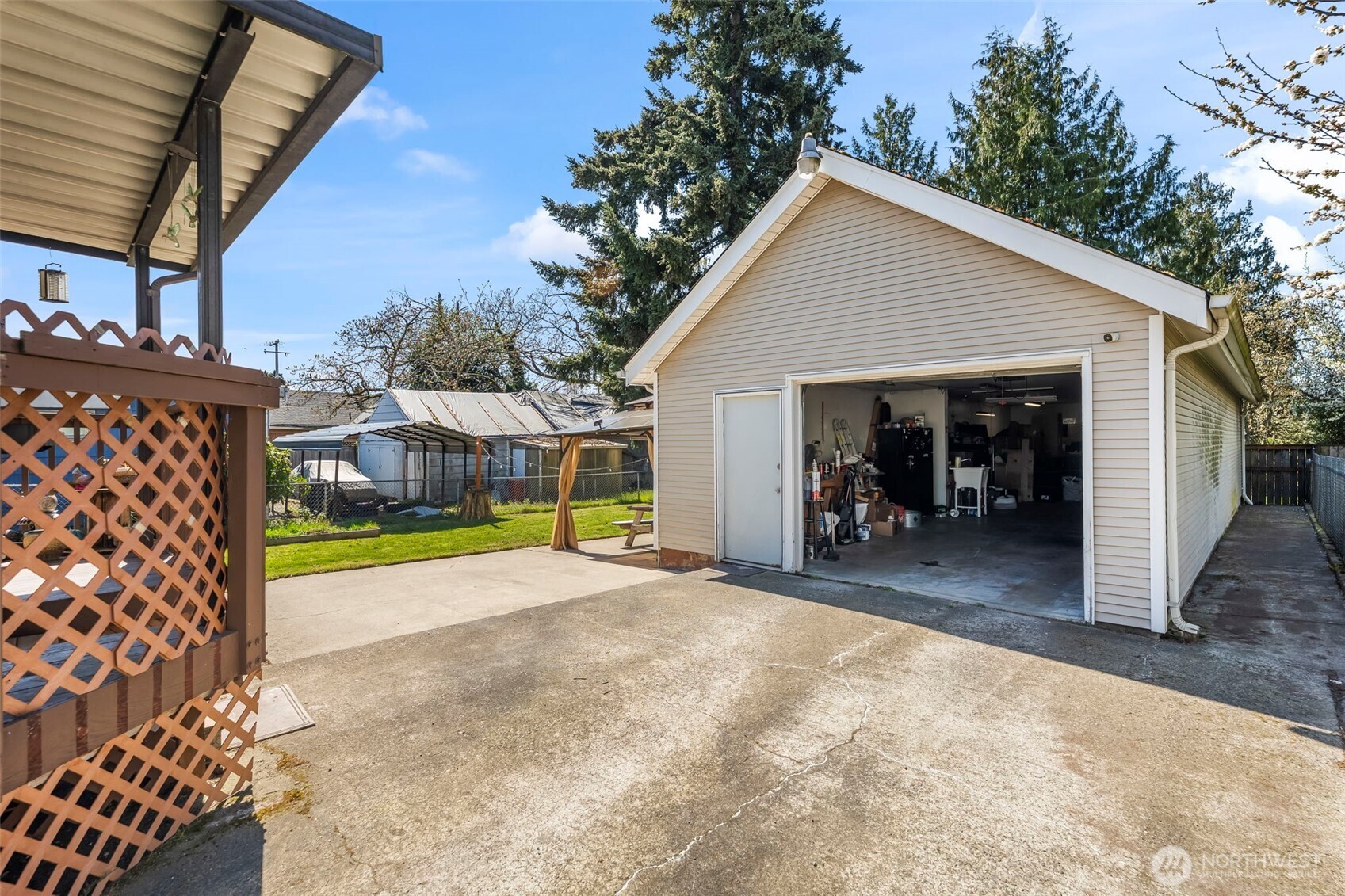 5436 S Thompson Avenue , Tacoma, WA 98408