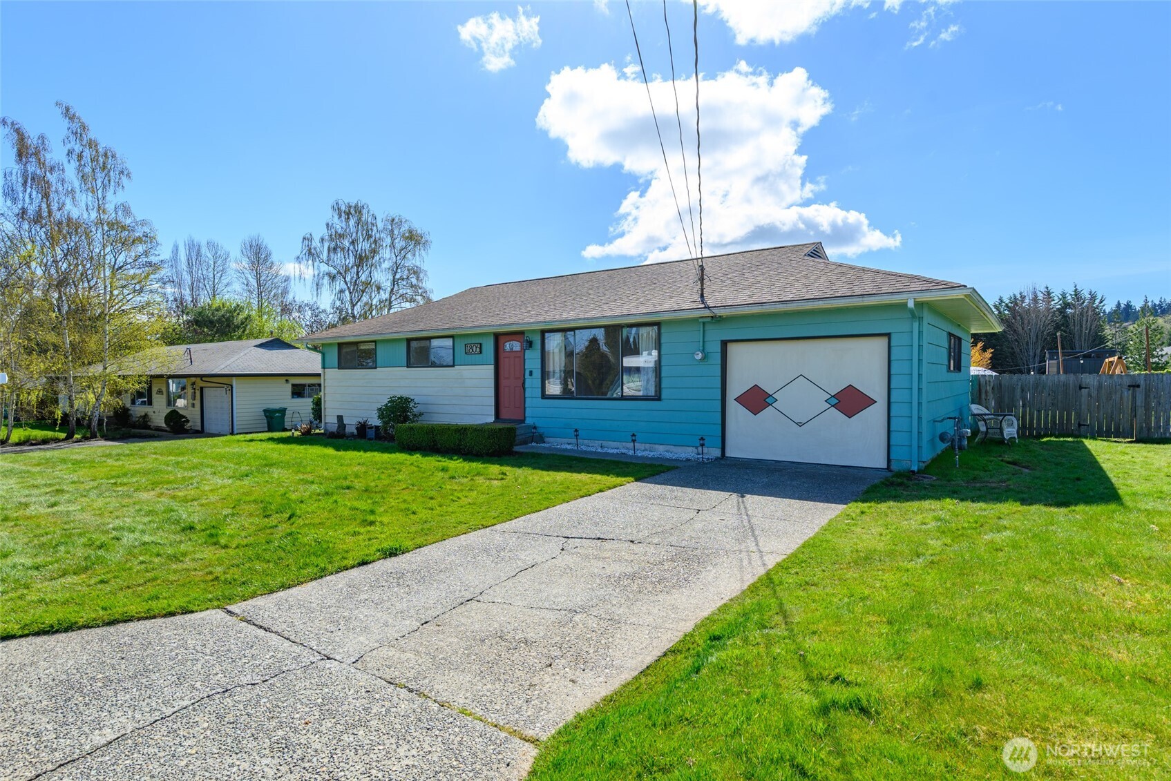 1805 37th Street , Anacortes, WA 98221-4007