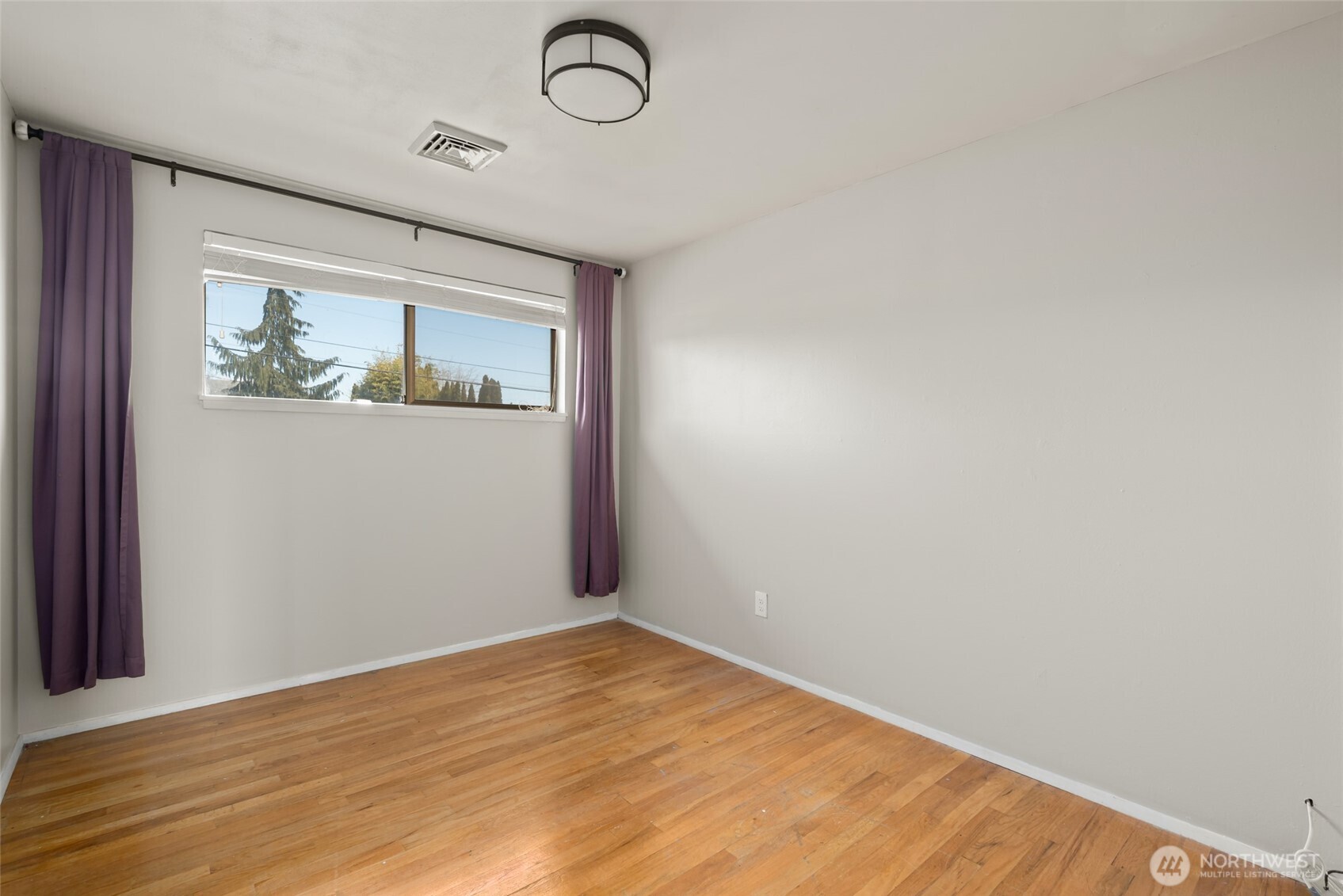 1805 37th Street , Anacortes, WA 98221-4007