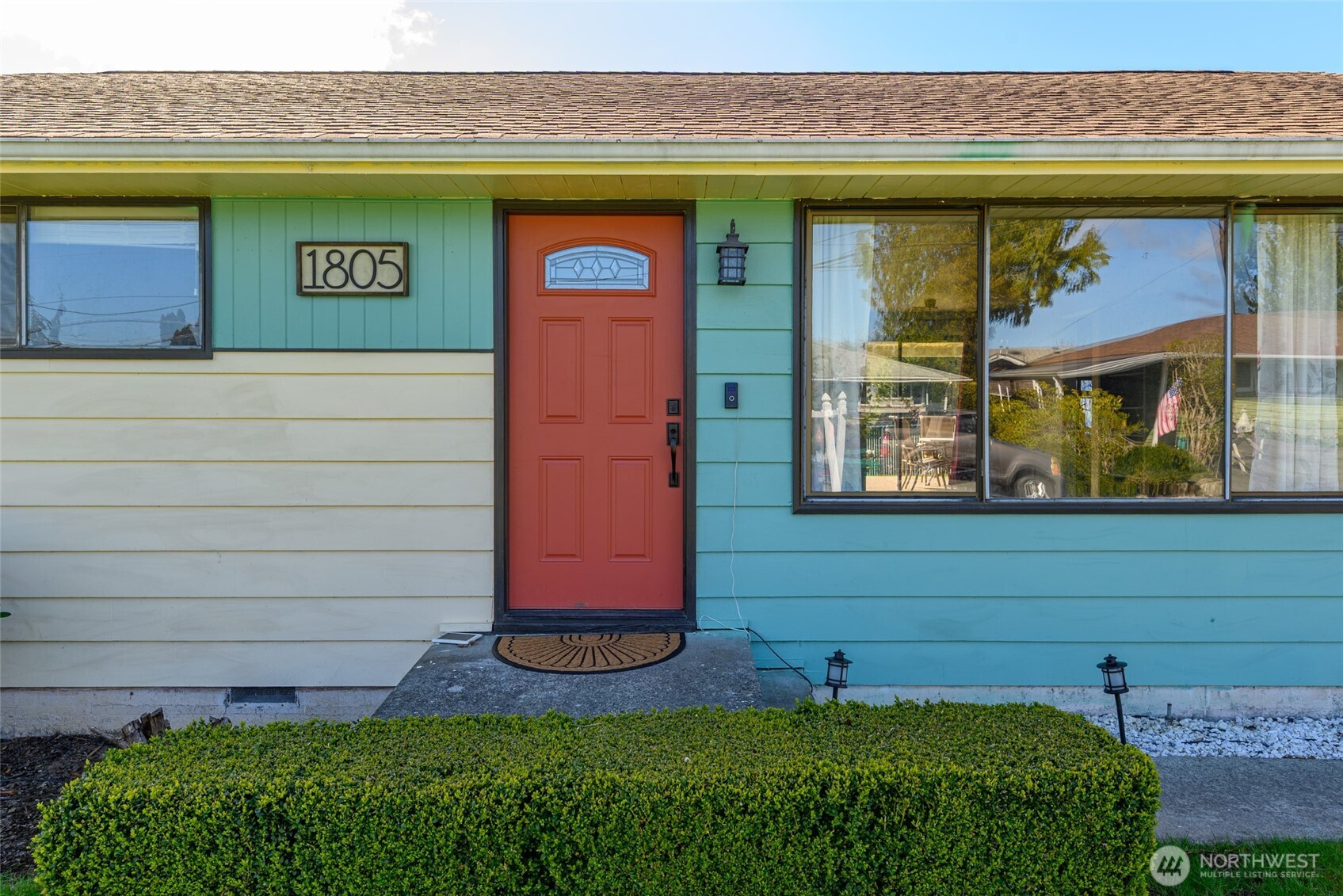 1805 37th Street , Anacortes, WA 98221-4007