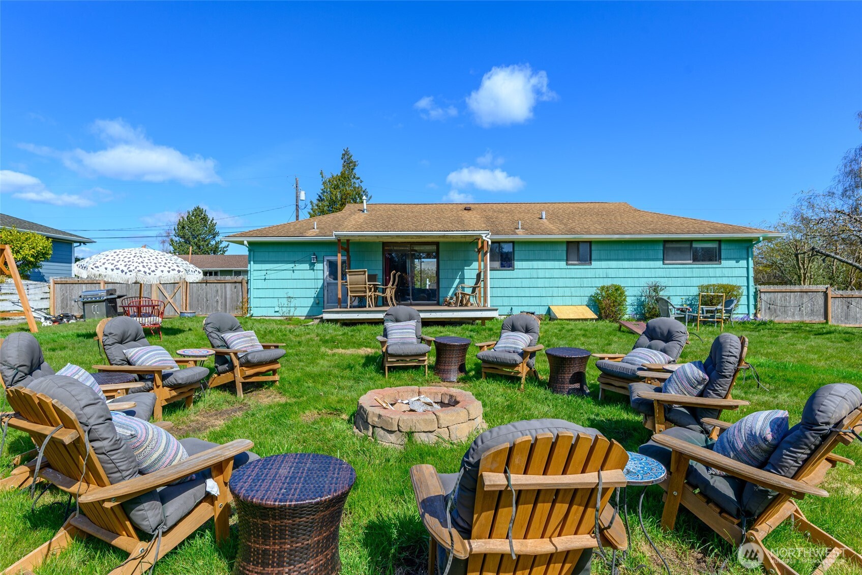 1805 37th Street , Anacortes, WA 98221-4007