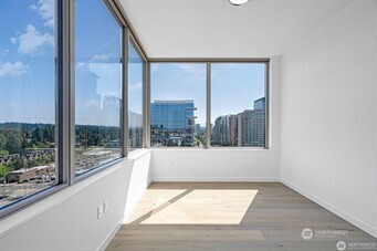 10232 NE 10th Street #1207, Bellevue, WA 98004