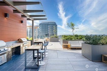 10232 NE 10th Street #1207, Bellevue, WA 98004