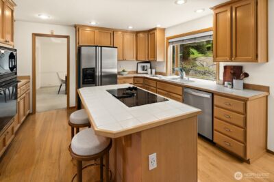 17421 190th Ave SE , Renton, WA 98058 - Photo 12