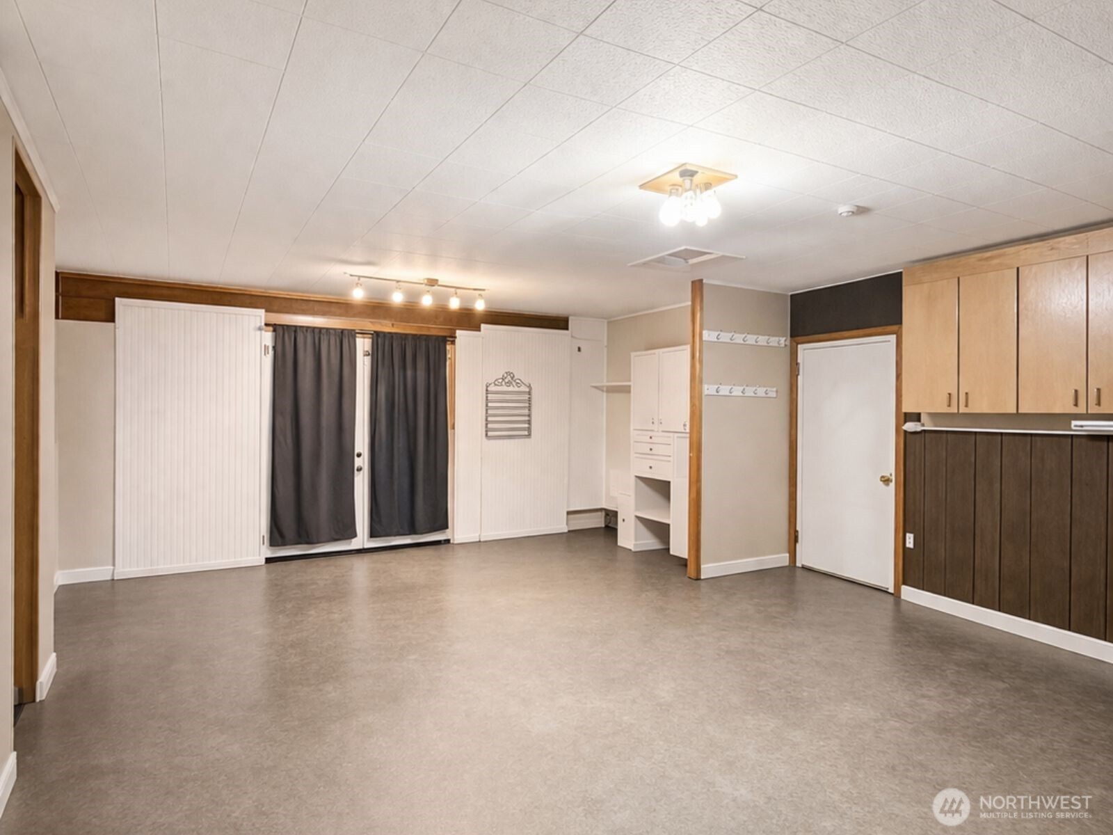 100 Hillcrest Drive , Elma, WA 98541