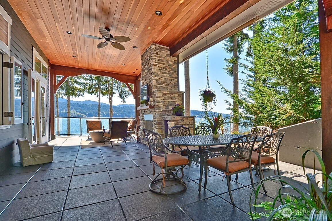 3042 Northshore Road , Bellingham, WA 98226