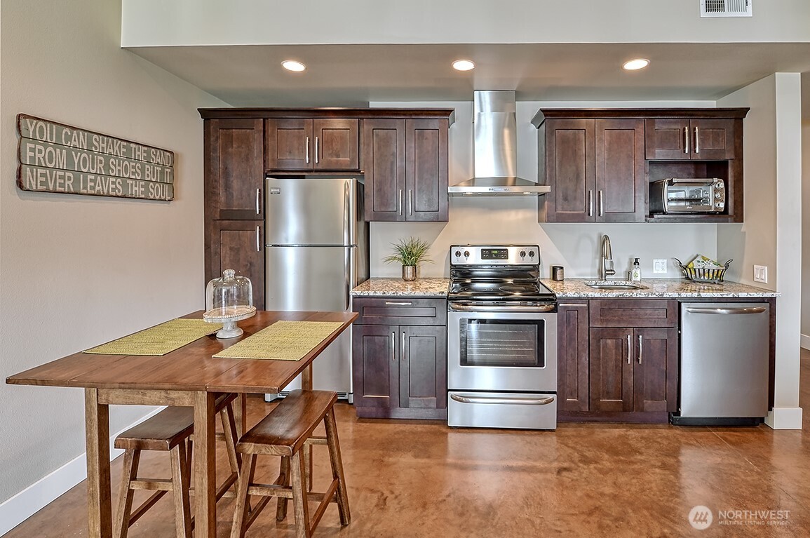 3042 Northshore Road , Bellingham, WA 98226