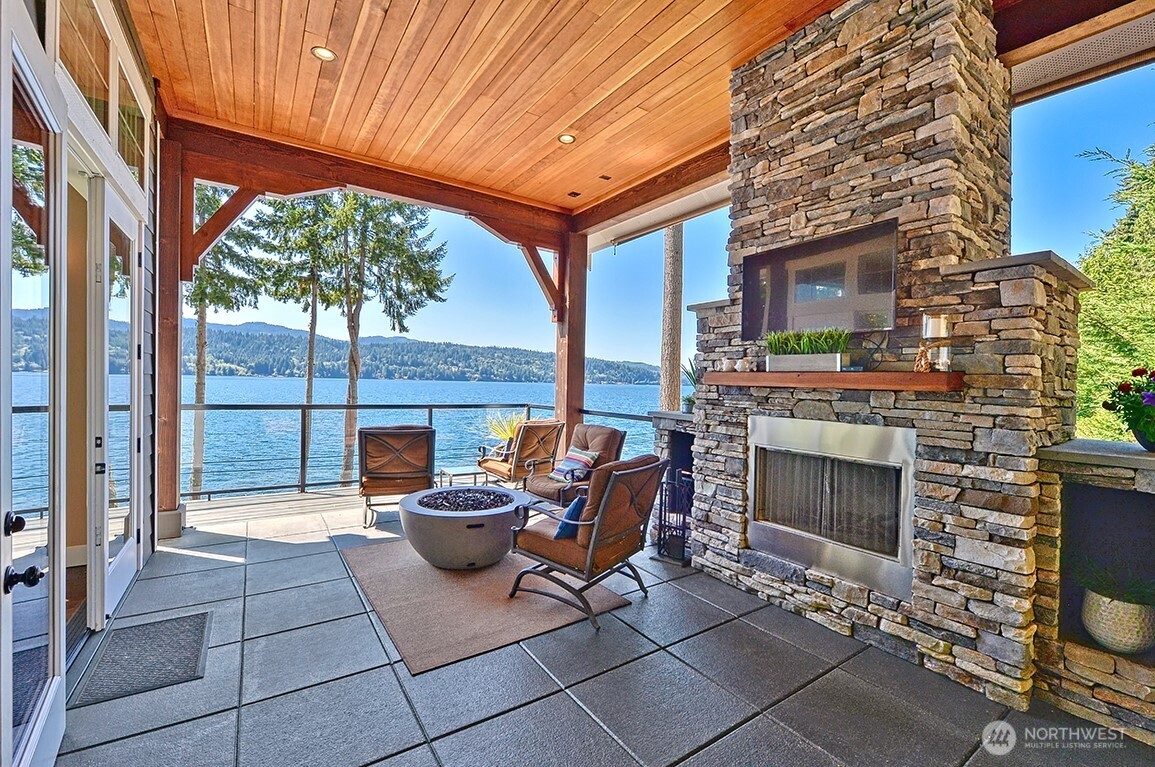 3042 Northshore Road , Bellingham, WA 98226