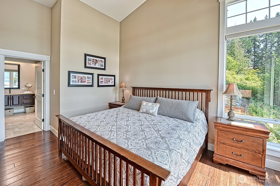 3042 Northshore Road , Bellingham, WA 98226
