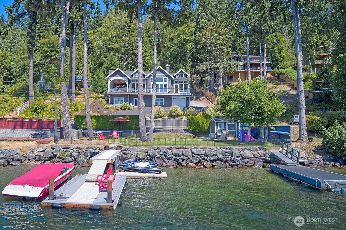 3042 Northshore Road , Bellingham, WA 98226