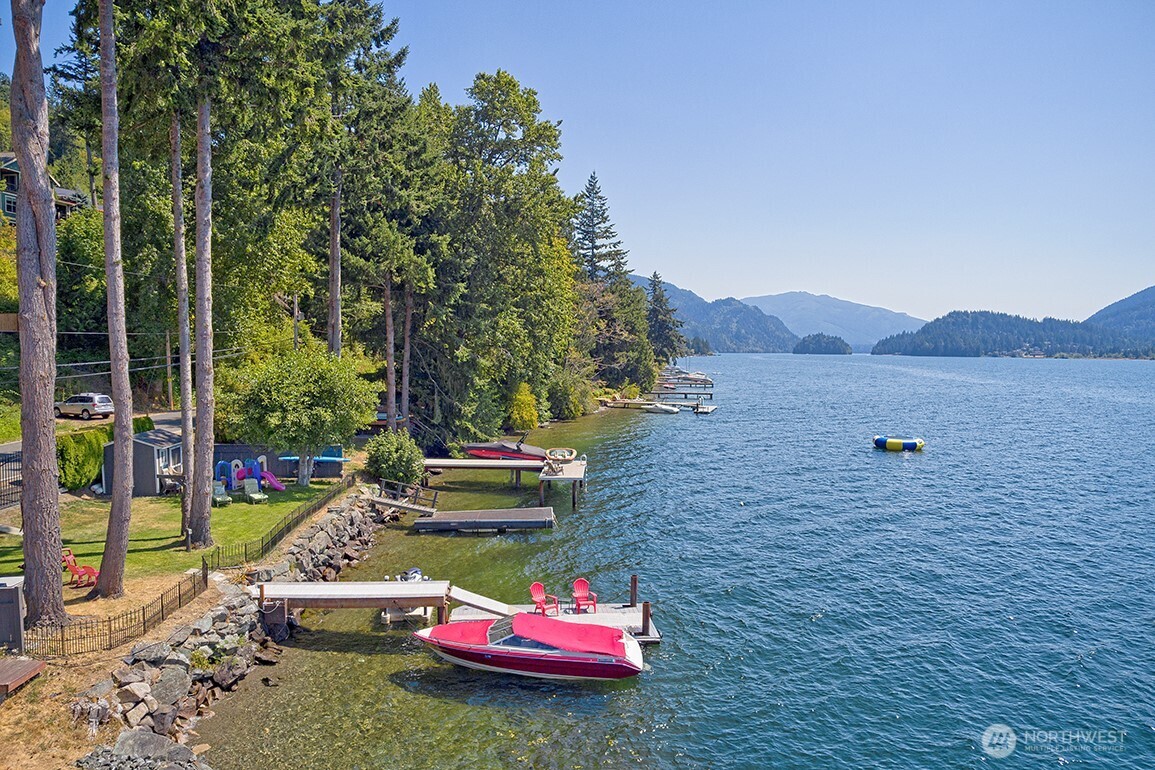 3042 Northshore Road , Bellingham, WA 98226