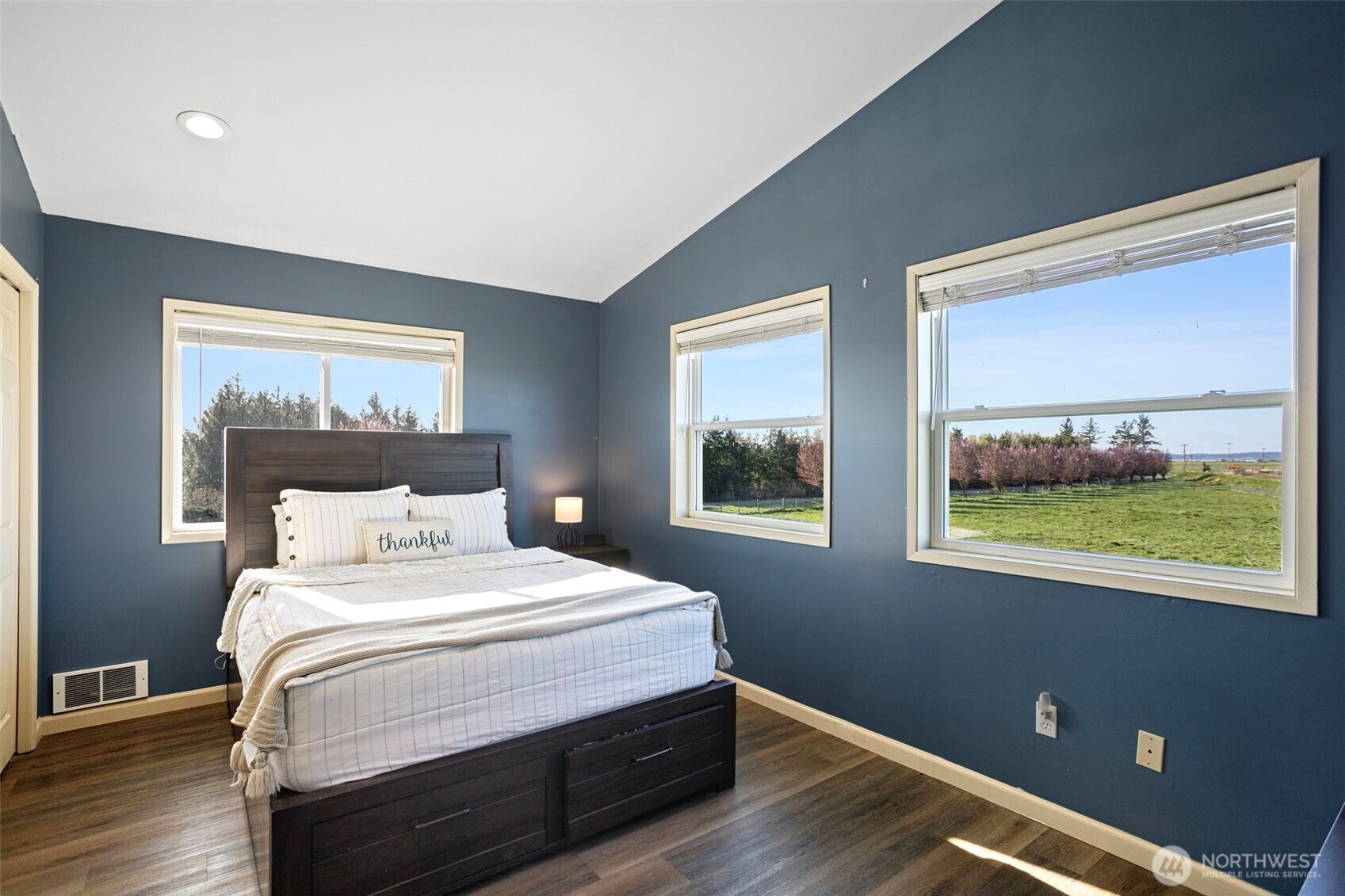 9405 Thomle Road , Stanwood, WA 98292