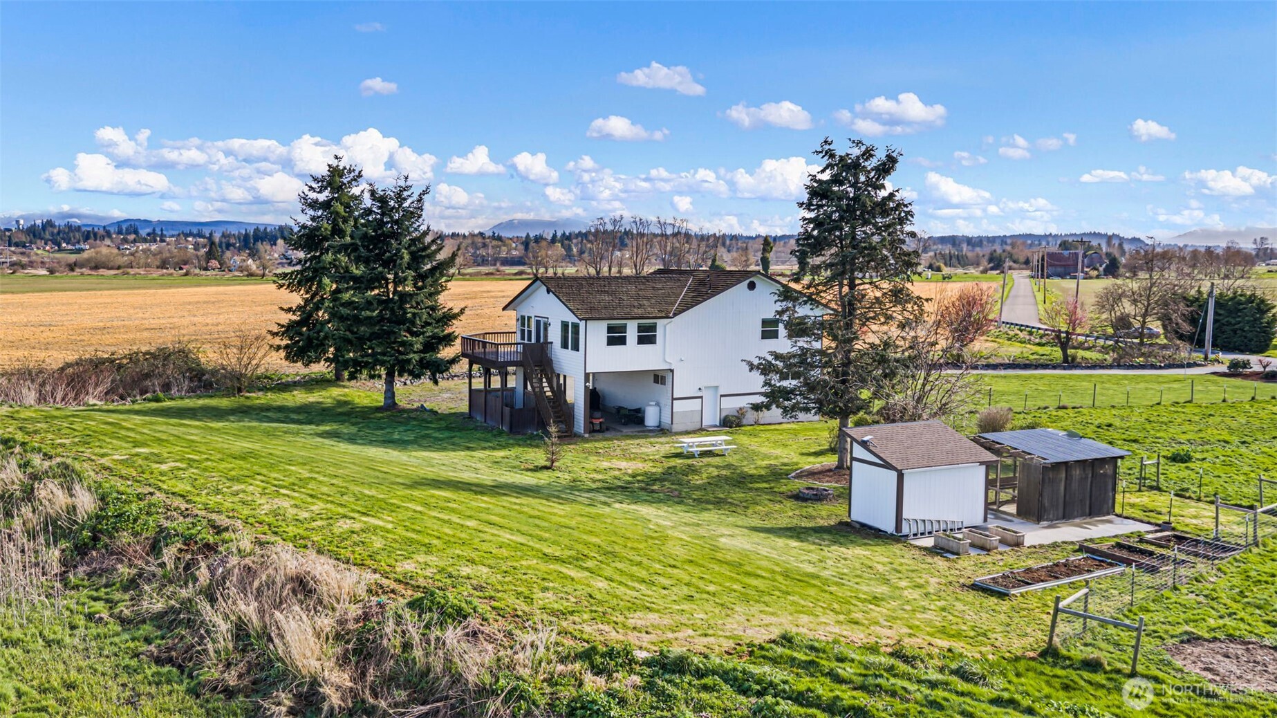 9405 Thomle Road , Stanwood, WA 98292