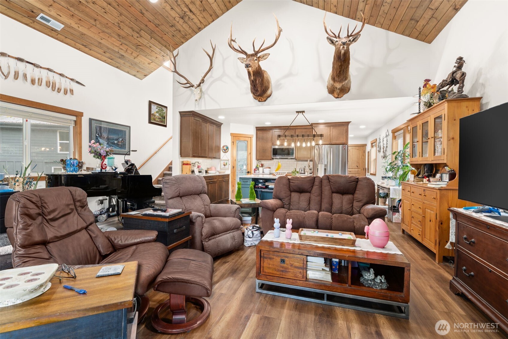 103 Mountain View Lane S, Packwood, WA 98361