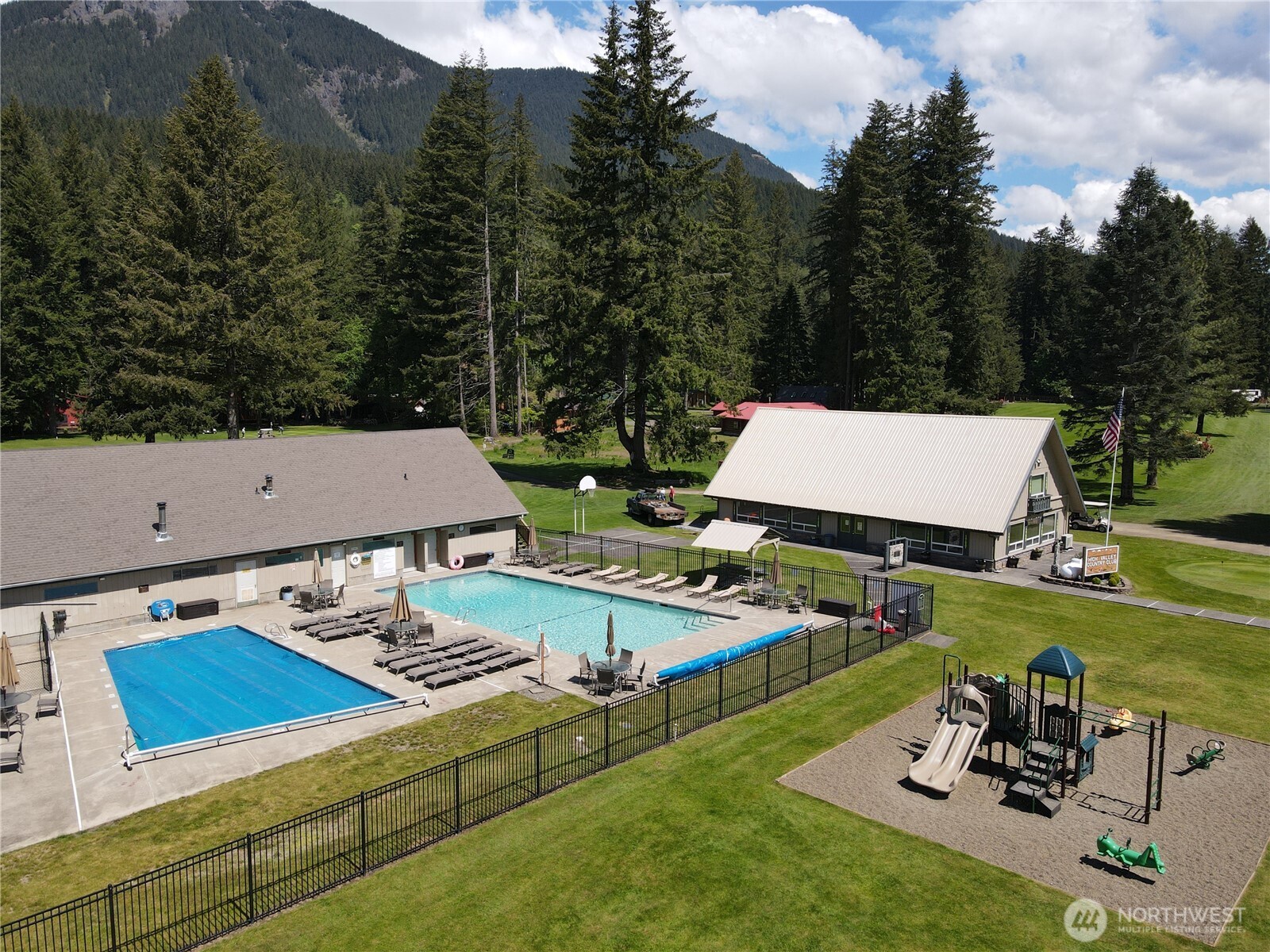 103 Mountain View Lane S, Packwood, WA 98361