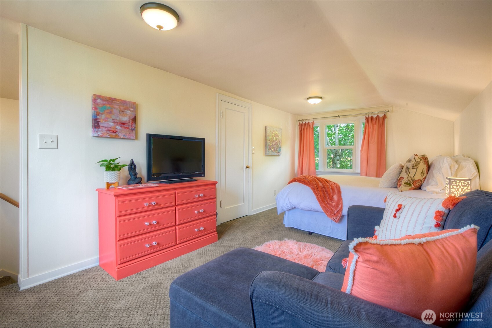 408 7th Avenue SE, Olympia, WA 98501