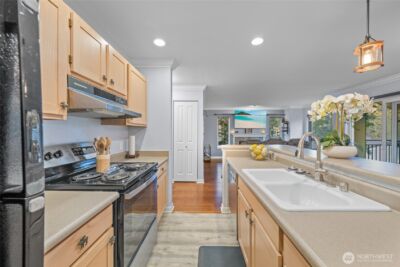 31500 33rd Place SW #D201, Federal Way, WA 98023 - Photo 11