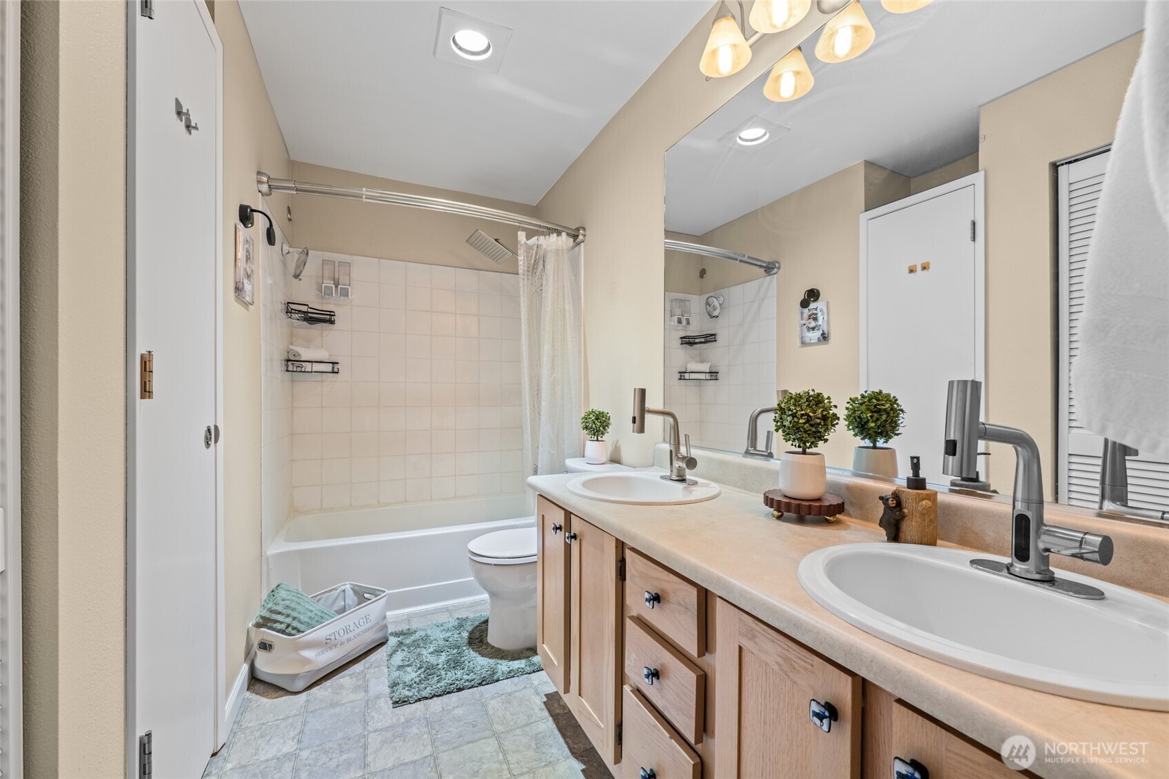 31500 33rd Place SW #D201, Federal Way, WA 98023