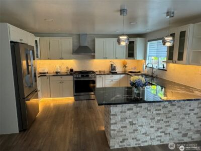2001 Jefferson Way , Lynnwood, WA 98037 - Photo 3