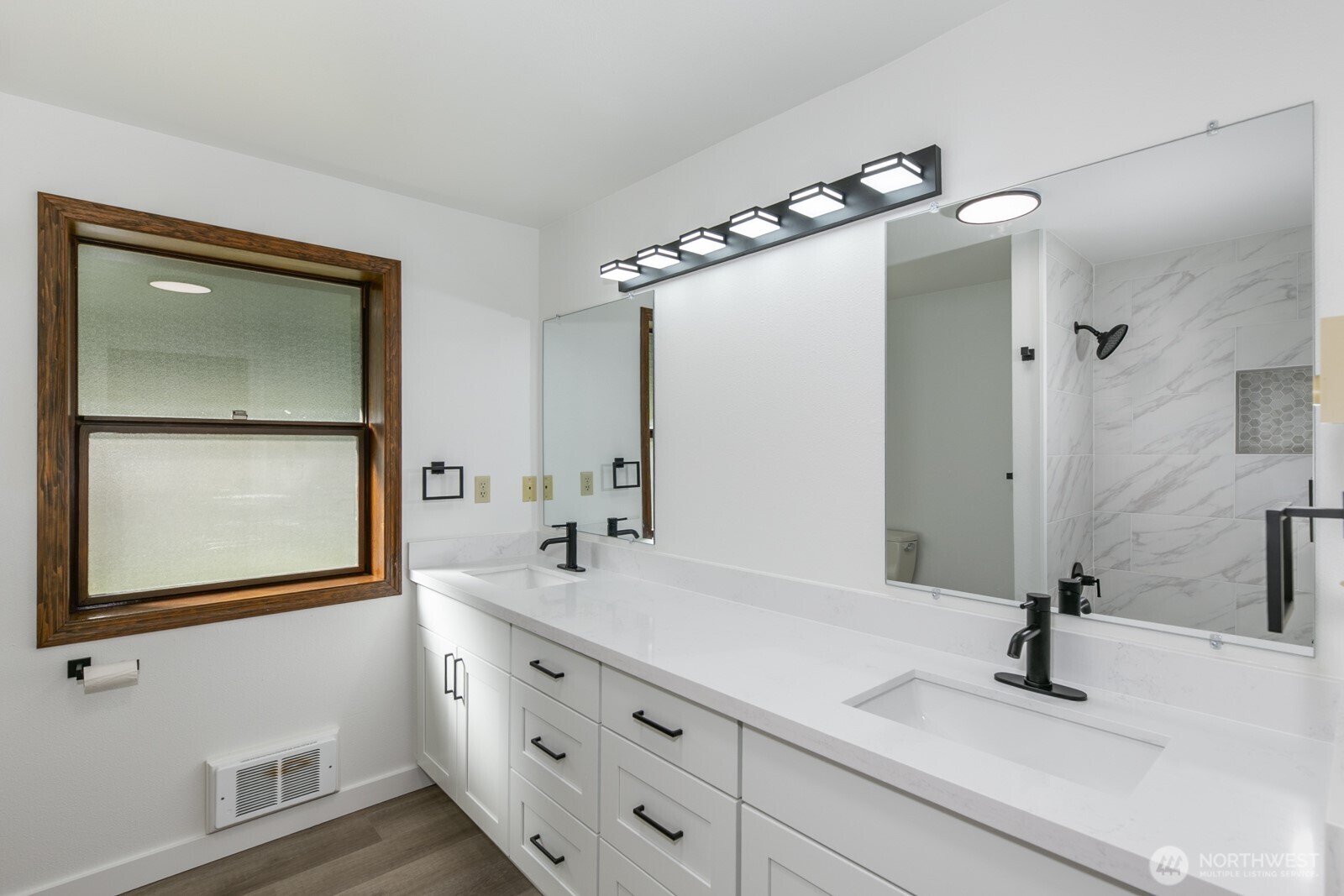 8824 Grandview Road , Arlington, WA 98223