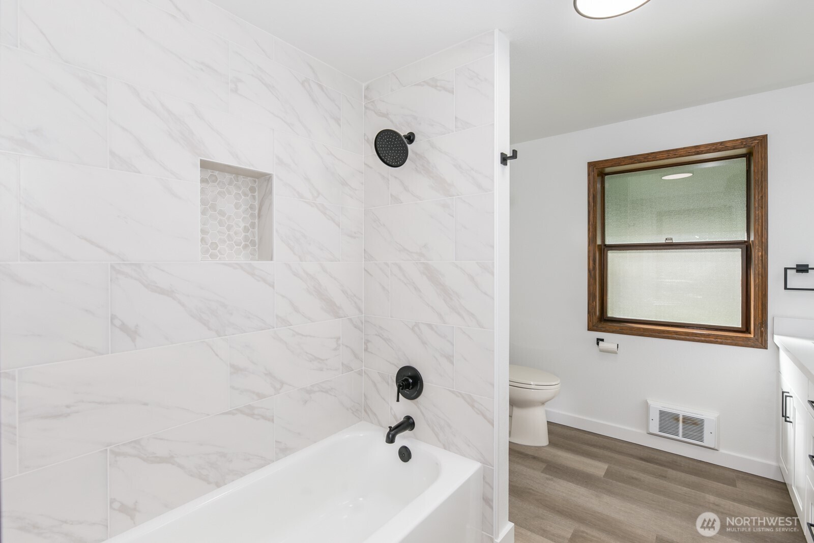 8824 Grandview Road , Arlington, WA 98223