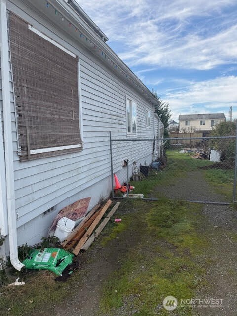 1226 S State Street , Tacoma, WA 98405