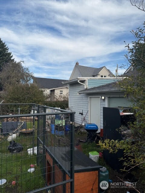 1226 S State Street , Tacoma, WA 98405