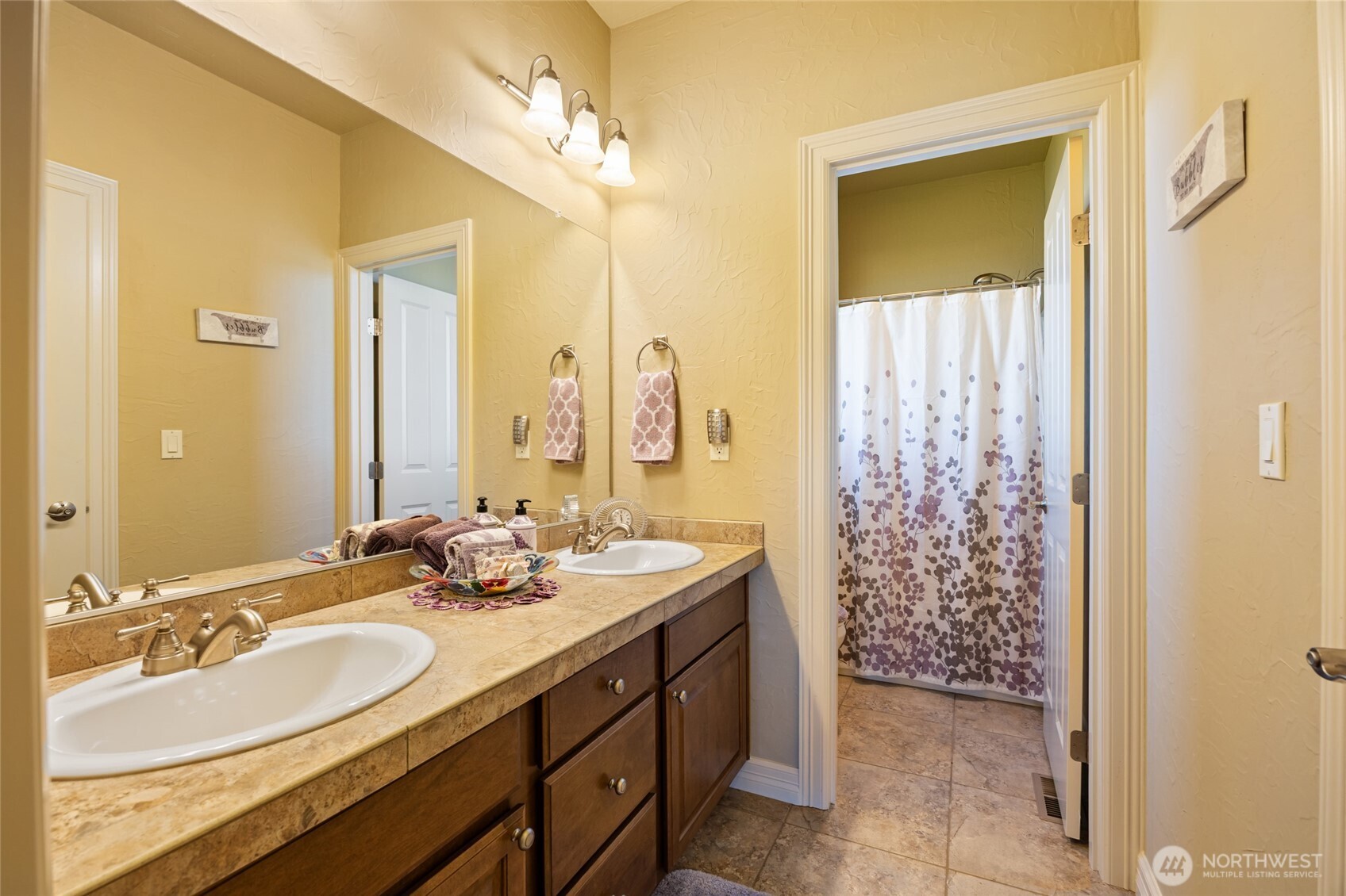 1859 F.5 Road NE, Moses Lake, WA 98837