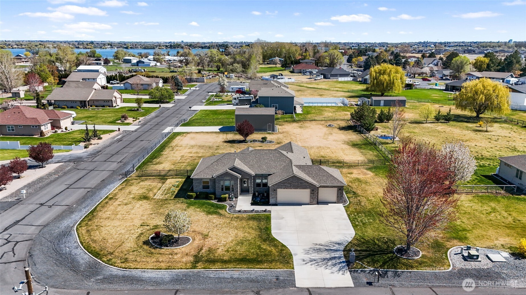 1859 F.5 Road NE, Moses Lake, WA 98837