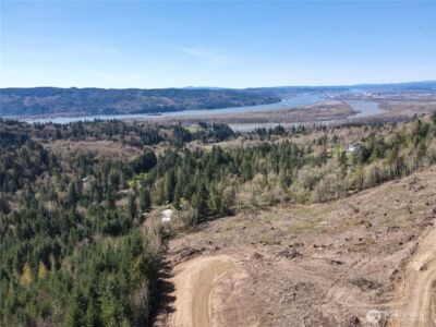 561 Kool Road , Kelso, WA 98626
