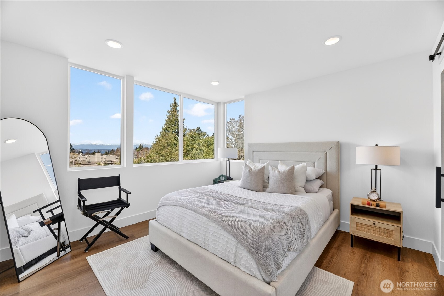 6318 41st Avenue SW #A, Seattle, WA 98136