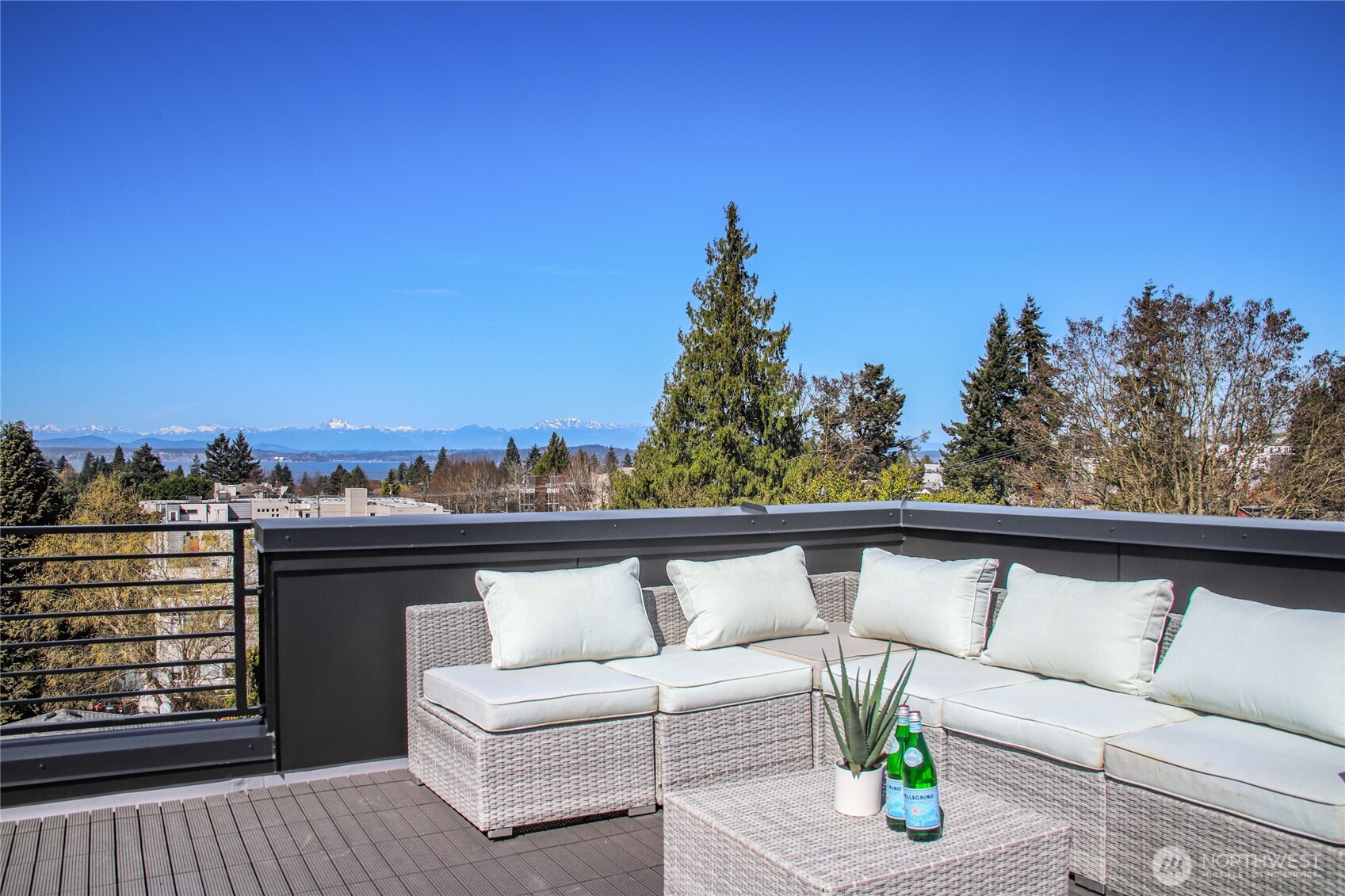 6318 41st Avenue SW #A, Seattle, WA 98136