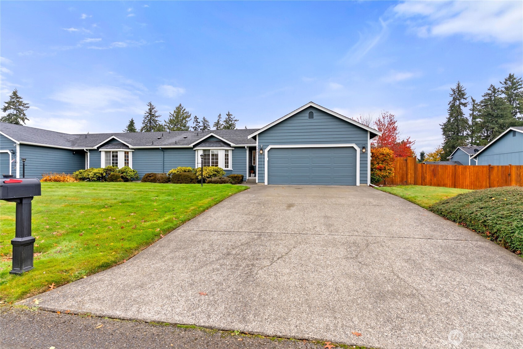 15421 8th Avenue Ct E, Tacoma, WA 98445