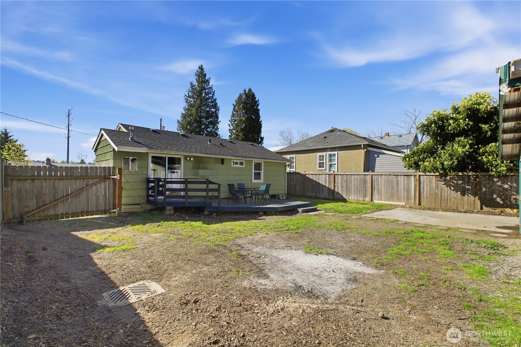 516 6th Ave S, Kent, WA 98032