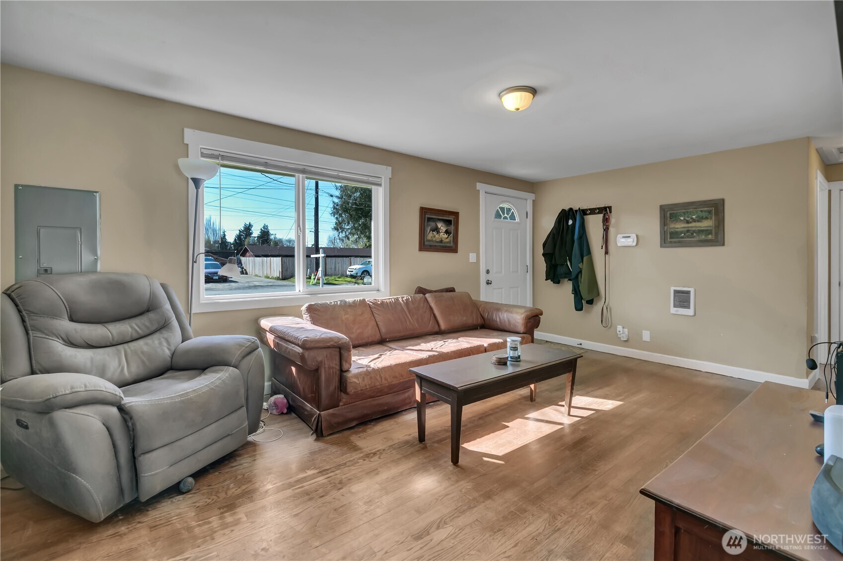 516 6th Ave S, Kent, WA 98032