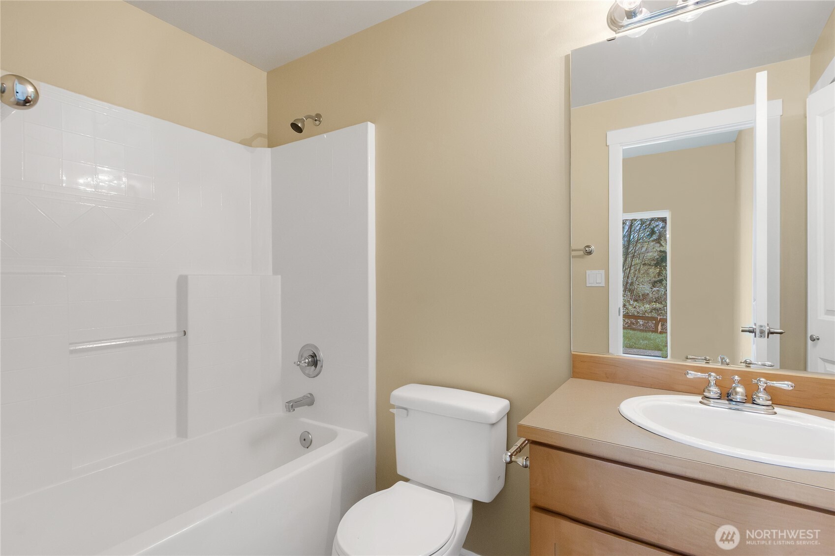 2023 Kennewick Place NE, Renton, WA 98056