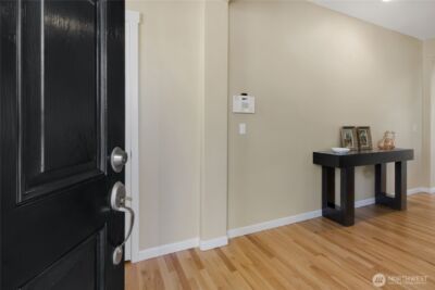 2023 Kennewick Place NE, Renton, WA 98056 - Photo 3