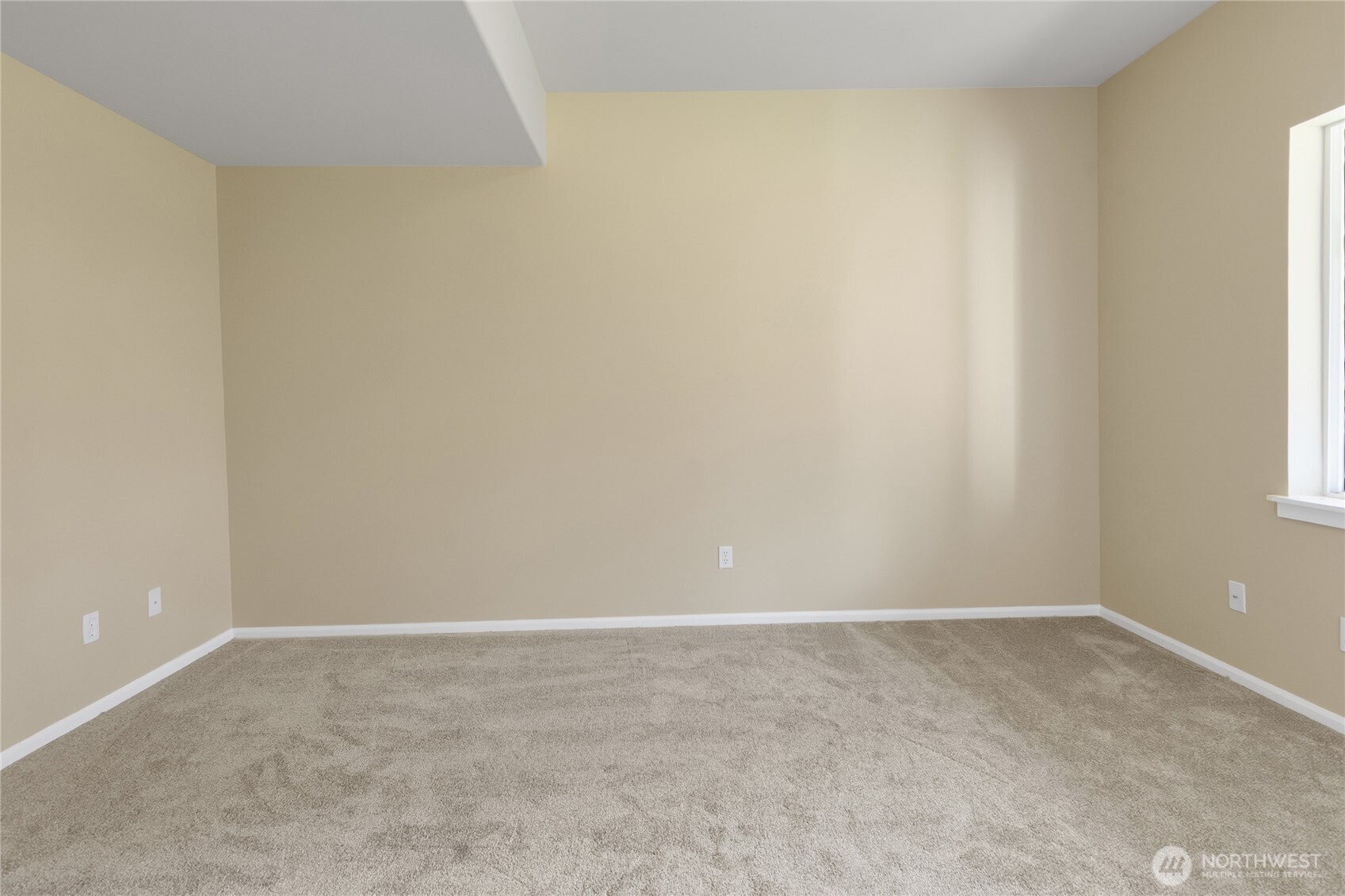 2023 Kennewick Place NE, Renton, WA 98056