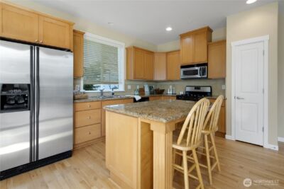 2023 Kennewick Place NE, Renton, WA 98056 - Photo 9